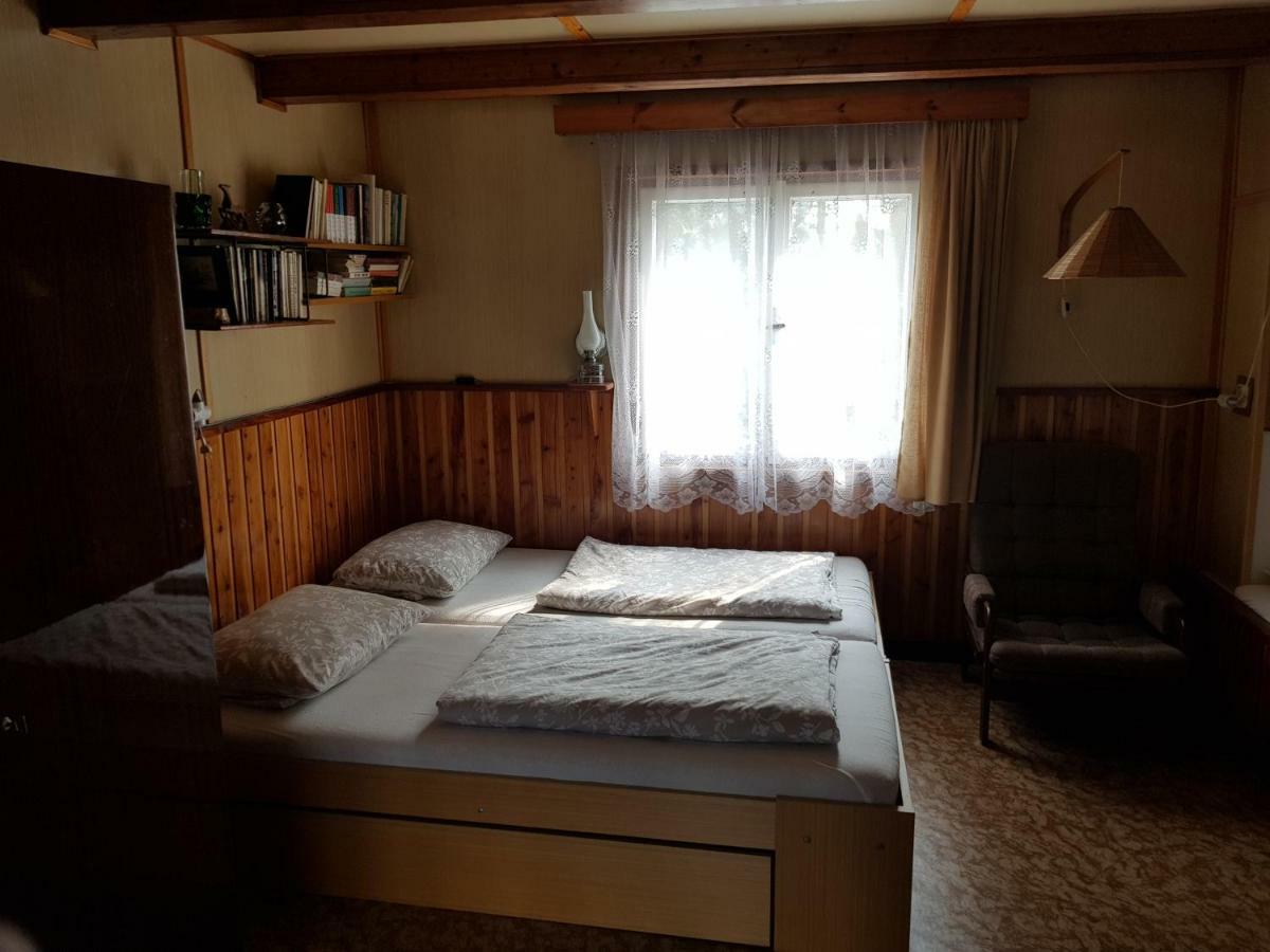 Chata Grejdy Zdar Nad Sazavou Luaran gambar